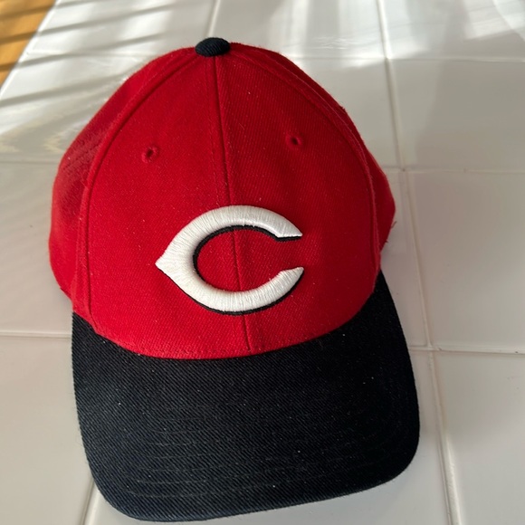 Cincinnati Red Hat - Picture 1 of 8